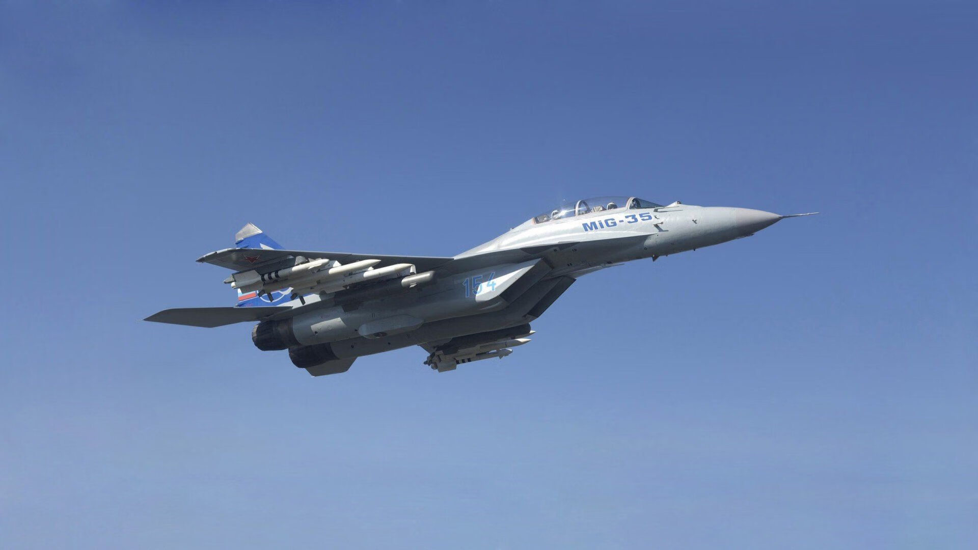 巴西骑手凯特·哈里森在巴黎奥运会三项赛中获得第十四名，展现出色表现。